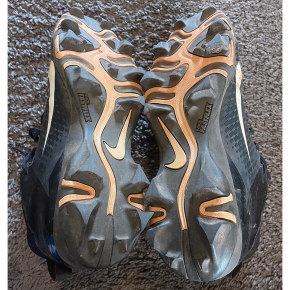 Nike cleats men size 8 - Picture 6 of 7